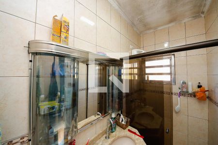 Banheiro Suíte 1 de casa para alugar com 2 quartos, 120m² em Vila Ema, São Paulo