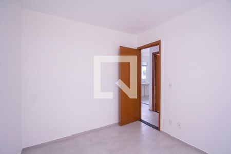 Quarto 1 de apartamento para alugar com 2 quartos, 50m² em Vila Lage, São Gonçalo