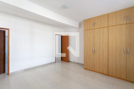 Suíte 1 de casa para alugar com 3 quartos, 350m² em Santa Monica, Belo Horizonte