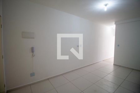 Sala de apartamento para alugar com 1 quarto, 39m² em Vila Carmosina, São Paulo