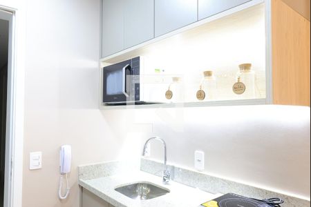 Cozinha - Armários de kitnet/studio para alugar com 1 quarto, 26m² em Vila Nova Conceição, São Paulo