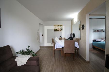 Sala de apartamento para alugar com 2 quartos, 60m² em Conjunto Residencial Sitio Oratório, São Paulo