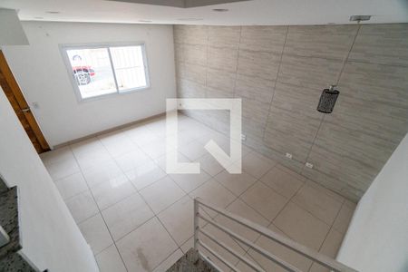Sala de casa para alugar com 2 quartos, 90m² em Jardim Itacolomi, São Paulo