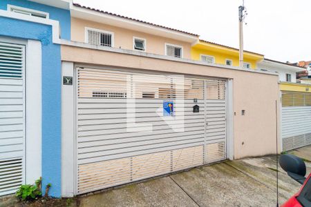 Casa para alugar com 90m², 2 quartos e 2 vagasFachada