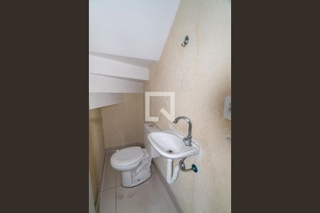 Casa para alugar com 90m², 2 quartos e 2 vagasLavabo