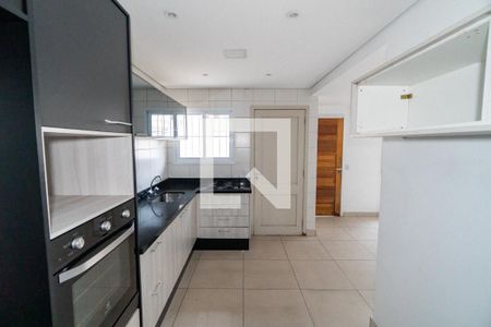 Casa para alugar com 90m², 2 quartos e 2 vagasCozinha
