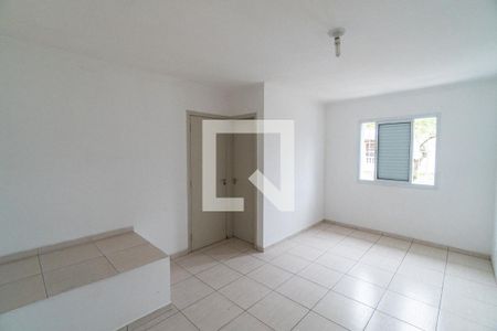 Suite 1 de casa para alugar com 2 quartos, 90m² em Jardim Itacolomi, São Paulo