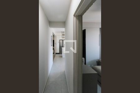 Corredor de apartamento para alugar com 3 quartos, 68m² em Vila Prudente, São Paulo