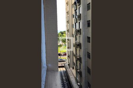Vista da Sala de apartamento para alugar com 2 quartos, 70m² em Aparecida, Santos