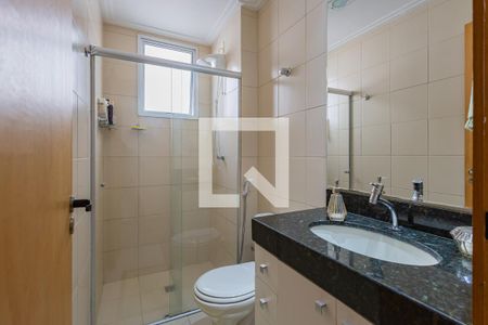 Banheiro de apartamento à venda com 1 quarto, 40m² em Nova Granada, Belo Horizonte