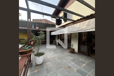 Casa à venda com 450m², 8 quartos e 3 vagasArea Externa