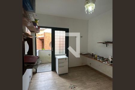 Casa à venda com 450m², 8 quartos e 3 vagasSuíte 1