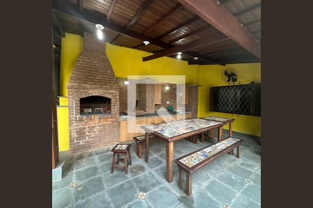 Casa à venda com 450m², 8 quartos e 3 vagasChurrasqueira