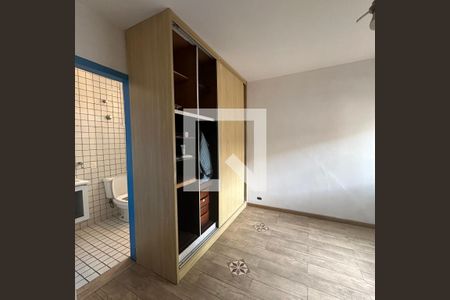 Casa à venda com 450m², 8 quartos e 3 vagasSuíte 1