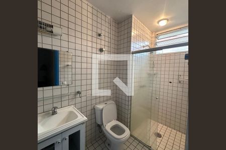 Casa à venda com 450m², 8 quartos e 3 vagasBanheiro