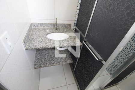 Banheiro da Suíte de apartamento para alugar com 2 quartos, 80m² em Vaz Lobo, Rio de Janeiro