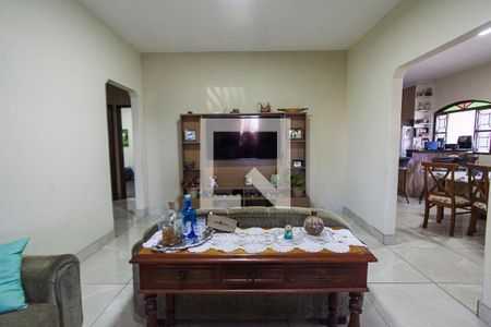 Sala de casa para alugar com 3 quartos, 140m² em Jardim Patricia, Uberlândia