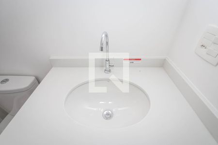 Apartamento à venda com 88m², 2 quartos e 2 vagas Apartamento à venda com 88m², 2 quartos e 2 vagasBanheiro da Suite 1