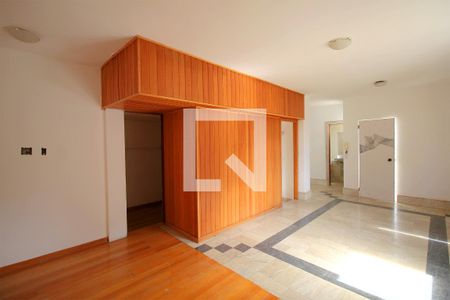 Apartamento à venda com 330m², 5 quartos e 2 vagasSuite 1