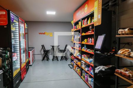 Apartamento à venda com 67m², 2 quartos e 2 vagas Apartamento à venda com 67m², 2 quartos e 2 vagasMini Mercado