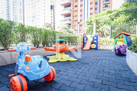 Apartamento à venda com 67m², 2 quartos e 2 vagas Apartamento à venda com 67m², 2 quartos e 2 vagasÁrea comum - Playground