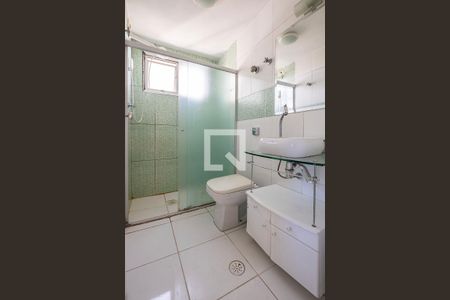Apartamento à venda com 70m², 2 quartos e 1 vaga Apartamento à venda com 70m², 2 quartos e 1 vagaBanheiro