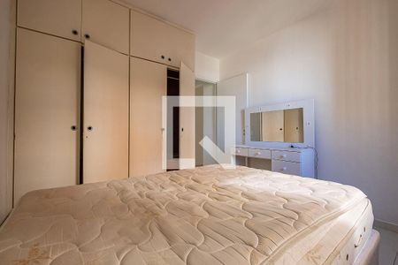 Quarto 1 de apartamento à venda com 2 quartos, 70m² em Sumaré, São Paulo