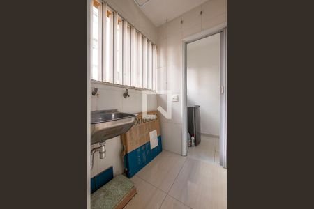 Apartamento à venda com 70m², 2 quartos e 1 vaga Apartamento à venda com 70m², 2 quartos e 1 vagaÁrea de Serviço