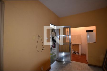 Sala de casa para alugar com 1 quarto, 45m² em Jardim América, Rio de Janeiro