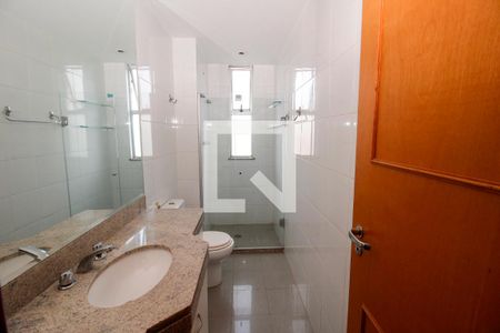 Banheiro do Quarto 1  de apartamento para alugar com 2 quartos, 83m² em Santa Efigênia, Belo Horizonte