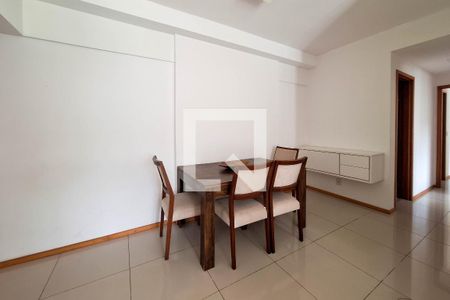 Sala de apartamento à venda com 3 quartos, 85m² em Camboinhas, Niterói