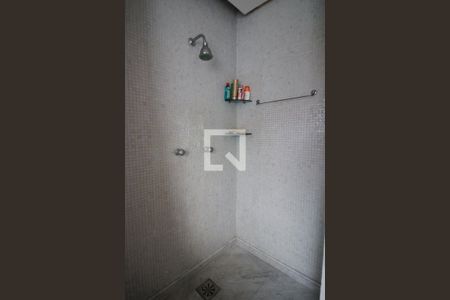 Casa de condomínio à venda com 440m², 4 quartos e 4 vagasBanheiro Quarto 1