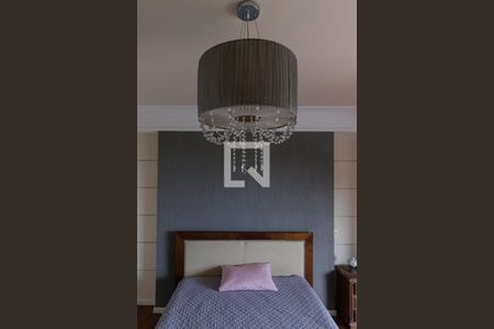 Casa de condomínio à venda com 440m², 4 quartos e 4 vagasQuarto 1