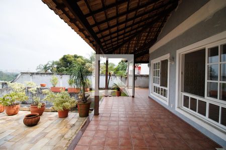 Casa de condomínio à venda com 440m², 4 quartos e 4 vagasÁrea Externa