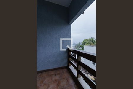 Casa de condomínio à venda com 440m², 4 quartos e 4 vagasVaranda Quarto 3