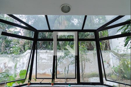 Casa de condomínio à venda com 440m², 4 quartos e 4 vagasCozinha