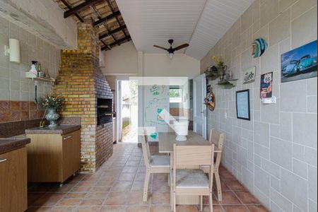 Casa de condomínio à venda com 440m², 4 quartos e 4 vagasÁrea gourmet