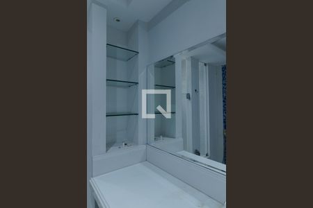 Casa de condomínio à venda com 440m², 4 quartos e 4 vagasBanheiro Quarto 4