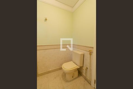 Casa de condomínio à venda com 440m², 4 quartos e 4 vagasBanheiro Quarto 3