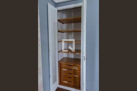 Casa de condomínio à venda com 440m², 4 quartos e 4 vagasQuarto 3