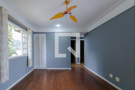 Casa de condomínio à venda com 440m², 4 quartos e 4 vagasQuarto 3