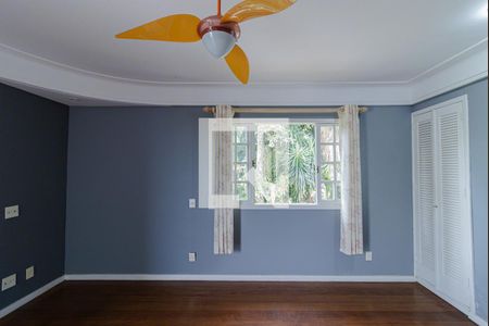 Casa de condomínio à venda com 440m², 4 quartos e 4 vagasQuarto 3