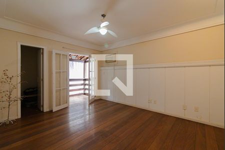 Casa de condomínio à venda com 440m², 4 quartos e 4 vagasQuarto 4