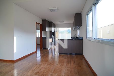 Sala de casa para alugar com 2 quartos, 95m² em Rio Tavares, Florianópolis