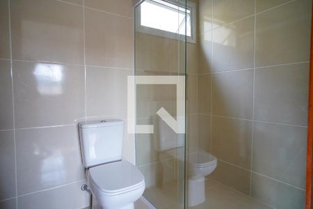Banheiro  suíte  de casa para alugar com 2 quartos, 95m² em Rio Tavares, Florianópolis