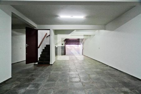 Casa para alugar com 238m², 3 quartos e 6 vagasGaragem