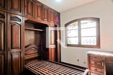 Casa para alugar com 238m², 3 quartos e 6 vagasQuarto 2