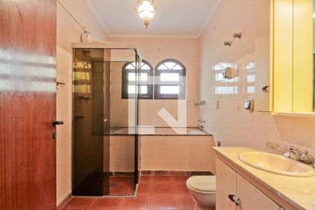 Casa para alugar com 238m², 3 quartos e 6 vagasBanheiro da Suíte