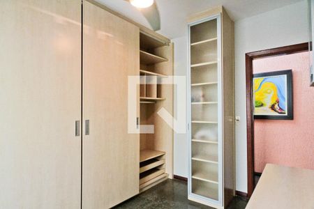 Casa para alugar com 238m², 3 quartos e 6 vagasQuarto 1