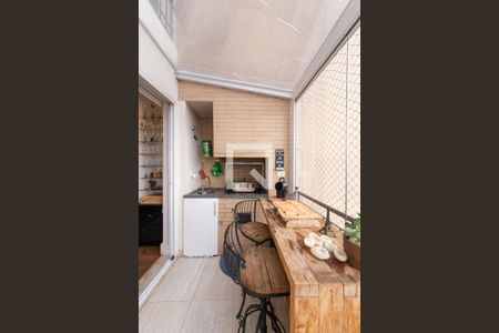 Apartamento à venda com 134m², 3 quartos e 3 vagasVaranda